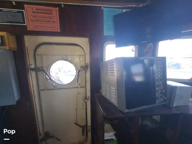Navio de pesca de arrasto à venda