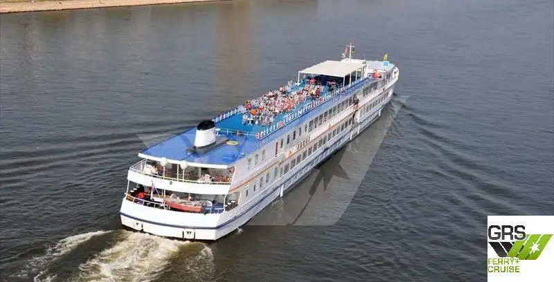 Navio de cruzeiro à venda
