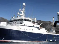 Navio de pesca de arrasto à venda
