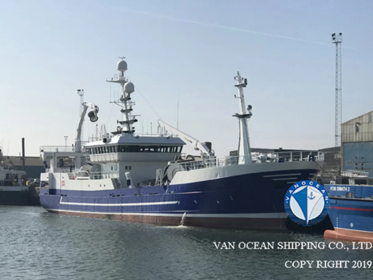 Navio de pesca de arrasto à venda