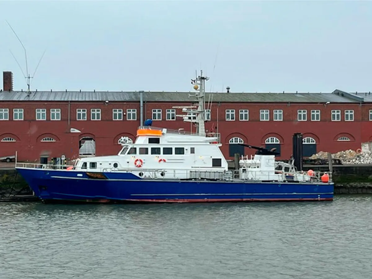 Navio de patrulha à venda