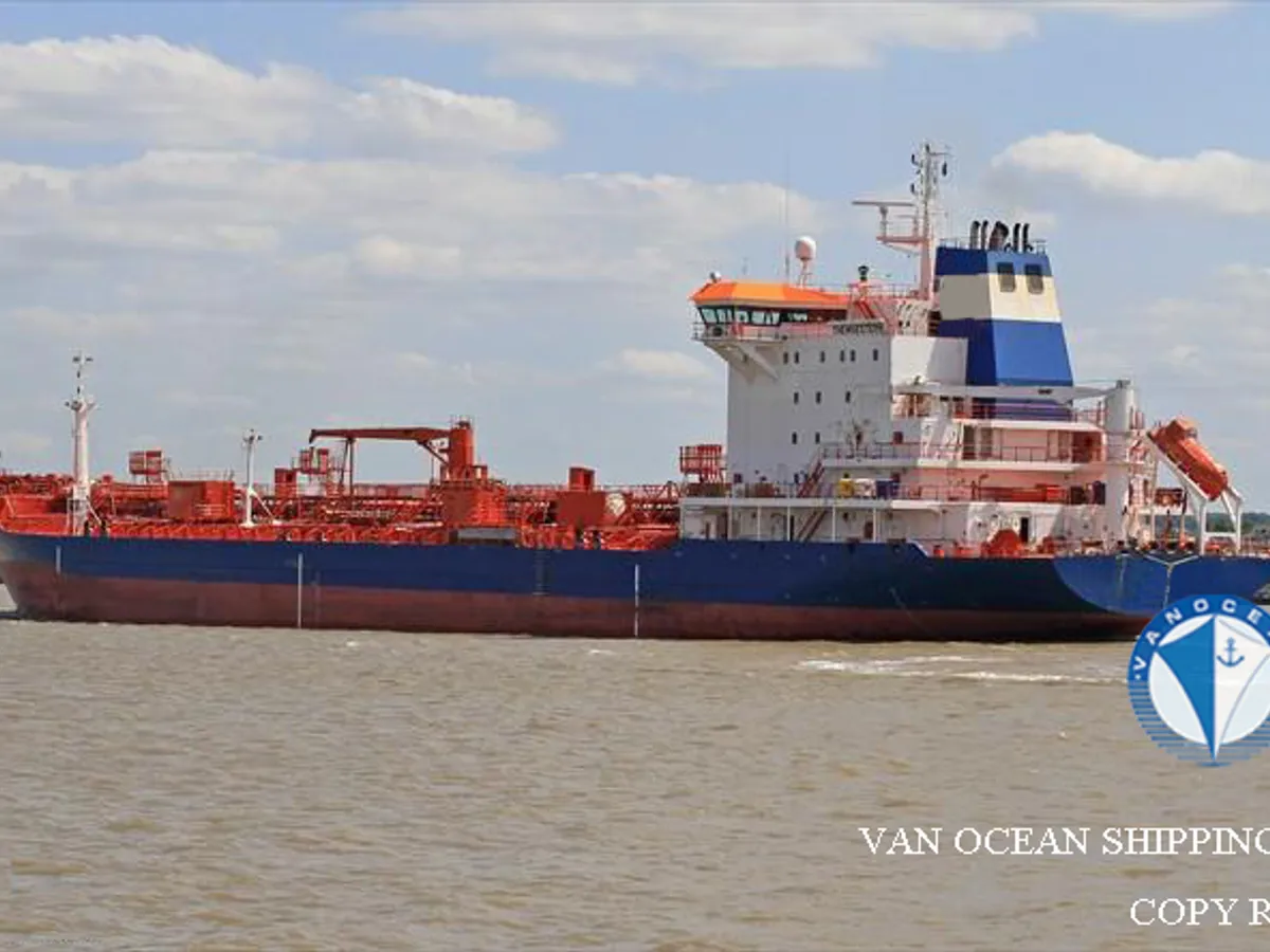 Navio-tanque de óleo/produtos químicos à venda
