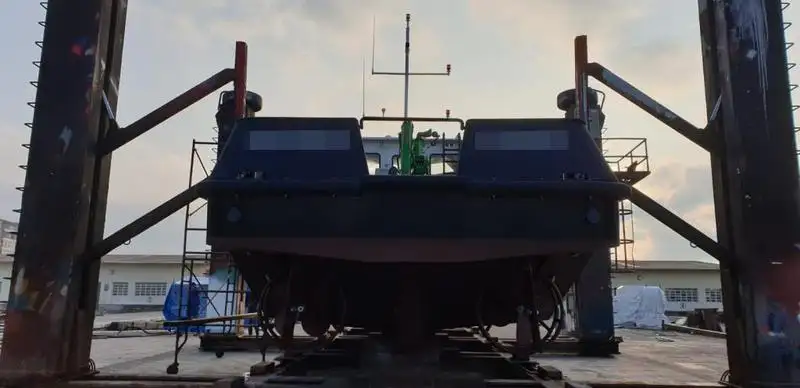 Barcos de trabalho à venda