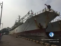 Navio de pesca de lula com anzol à venda