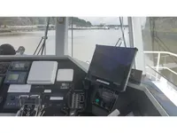 Barco de tripulação à venda