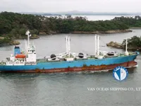 Navio frigorífico à venda