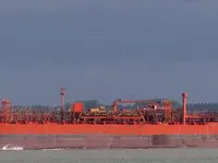 Navio-tanque de óleo/produtos químicos à venda