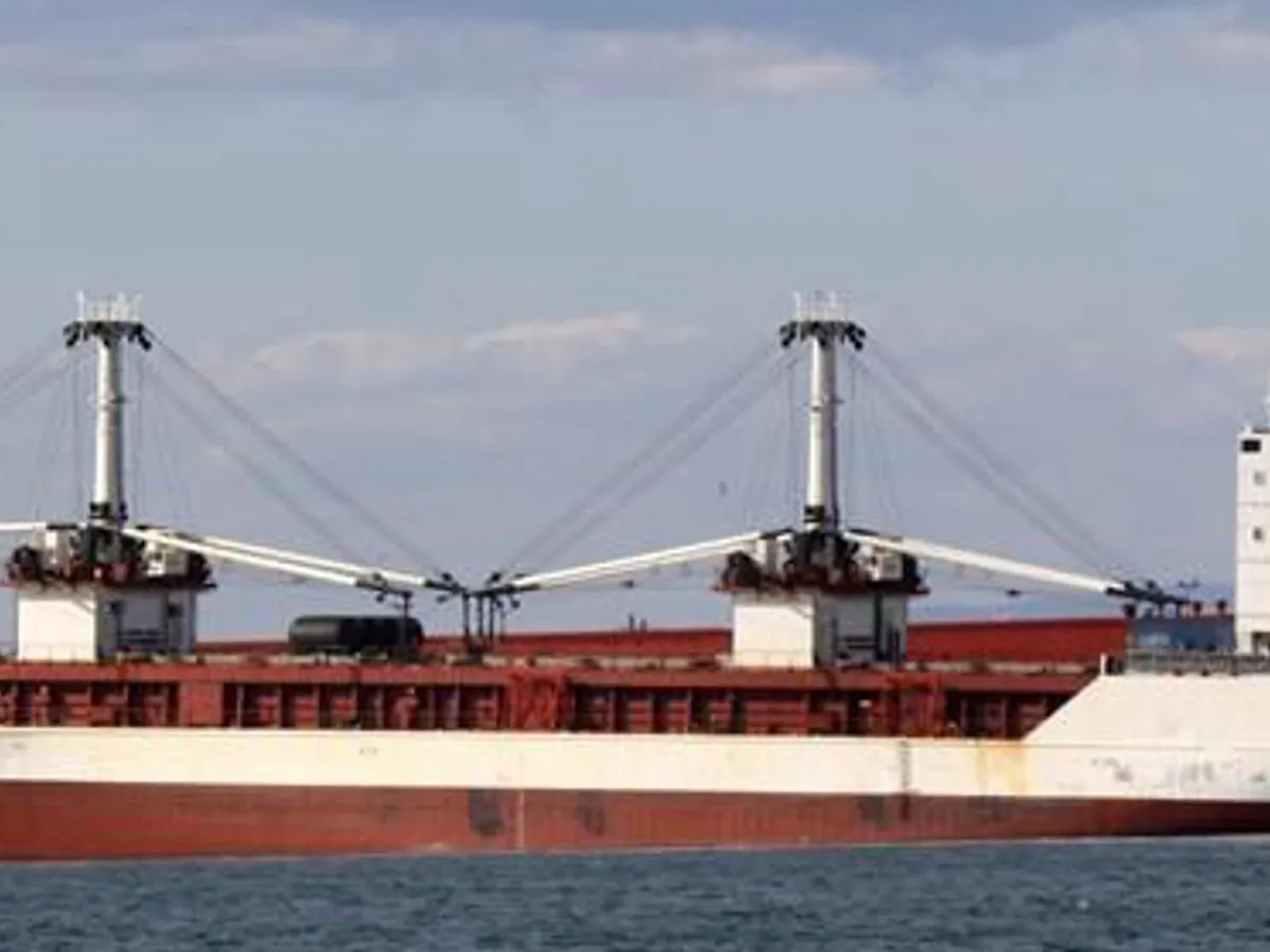 Navio frigorífico à venda