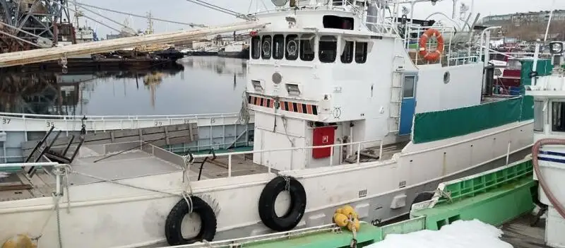 Navio de pesca de arrasto à venda