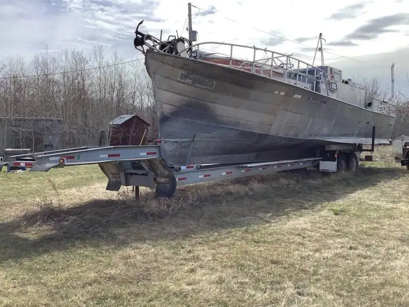 Barcos de trabalho à venda