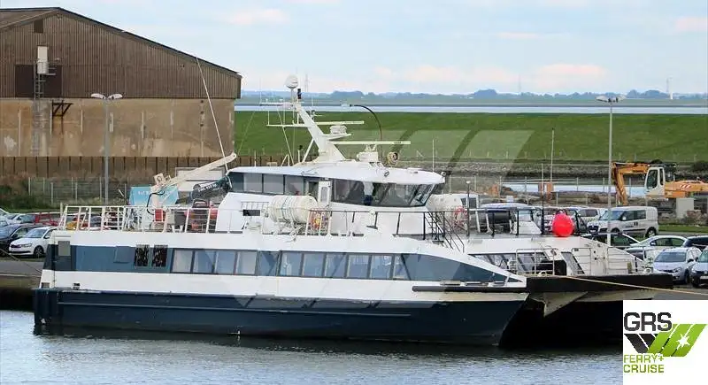 Navio de transporte de passageiros (Ferry) à venda