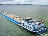 Navio graneleiro à venda