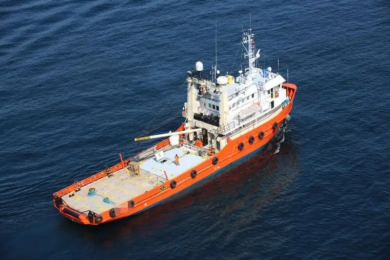 Navio porta-contêineres à venda