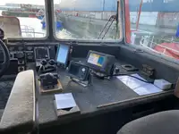 Barco de tripulação à venda
