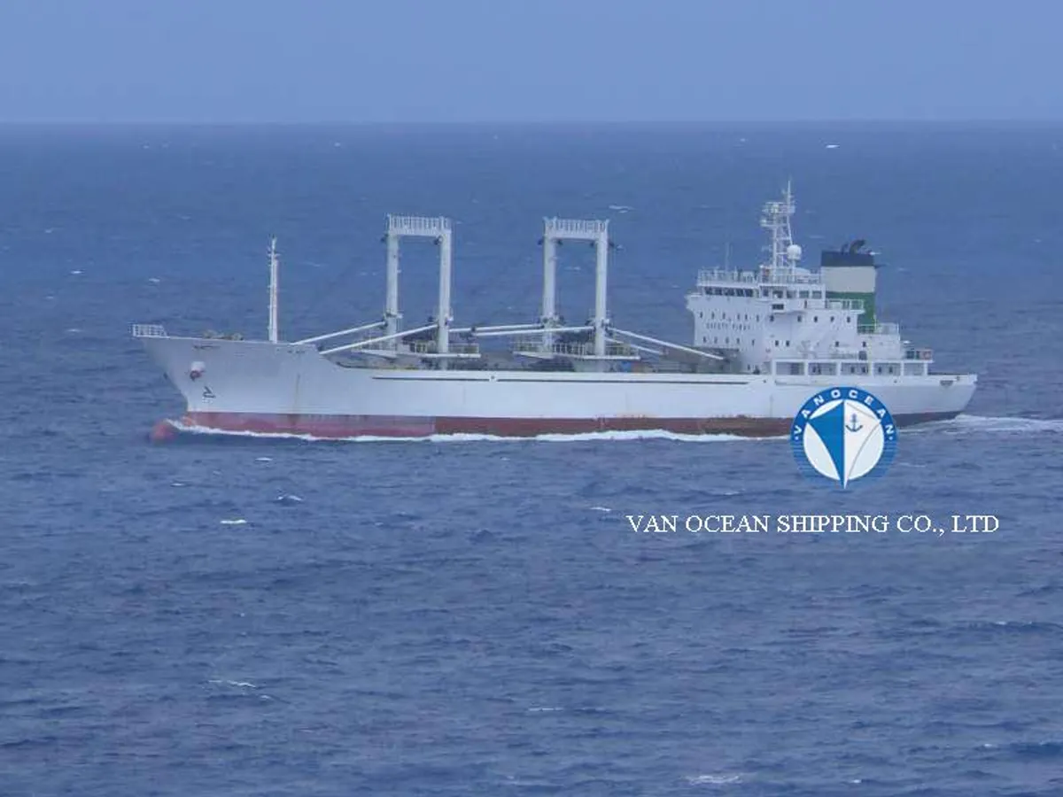 Navio frigorífico à venda
