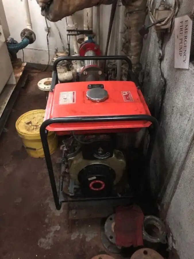 Rebocador à venda