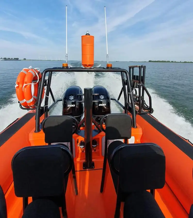 Bote inflável rígido à venda
