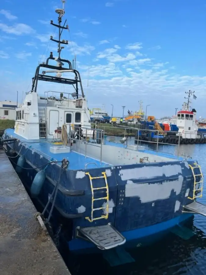 Navio de patrulha à venda