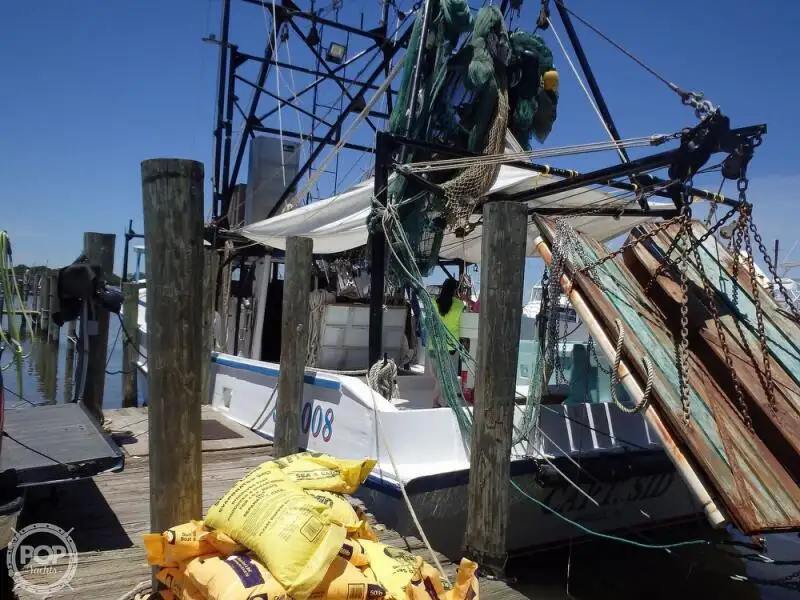 Navio de pesca de arrasto à venda