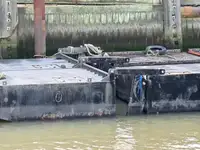 Pontão à venda