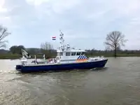 Navio de patrulha à venda