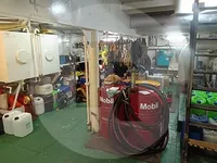 Navio guindaste à venda