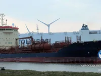 Navio-tanque de óleo/produtos químicos à venda
