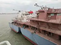 Navio graneleiro à venda