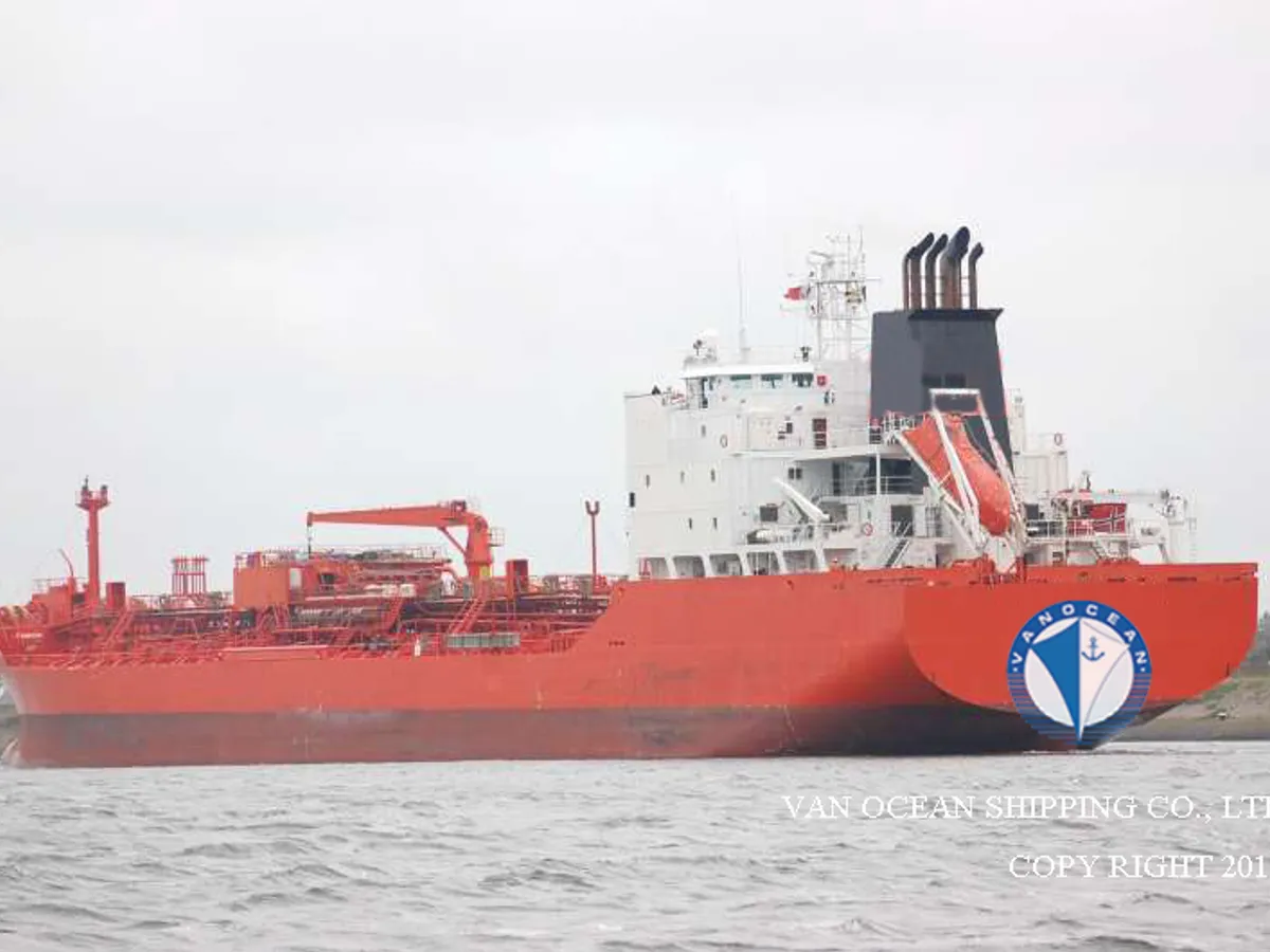 Navio-tanque de óleo/produtos químicos à venda