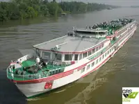 Navio de cruzeiro à venda