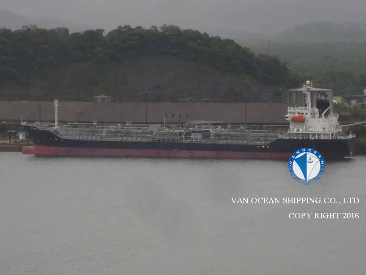 Navio-tanque de óleo/produtos químicos à venda