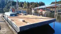 Barcaça à venda