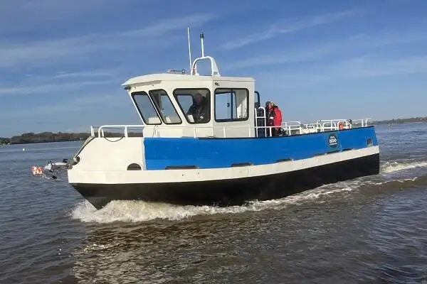 Barcos de trabalho à venda