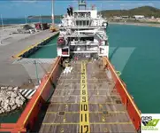 Navio de abastecimento à venda