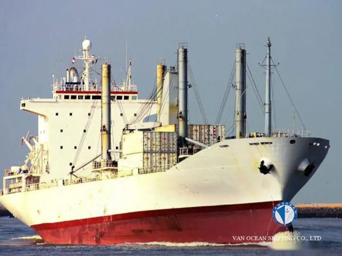 Navio frigorífico à venda