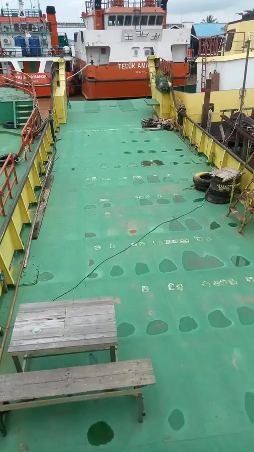 Balsa de desembarque, tanque à venda