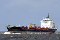 Oil/Chemical tanker à venda