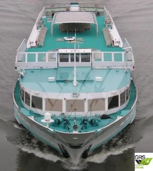 Navio de cruzeiro à venda