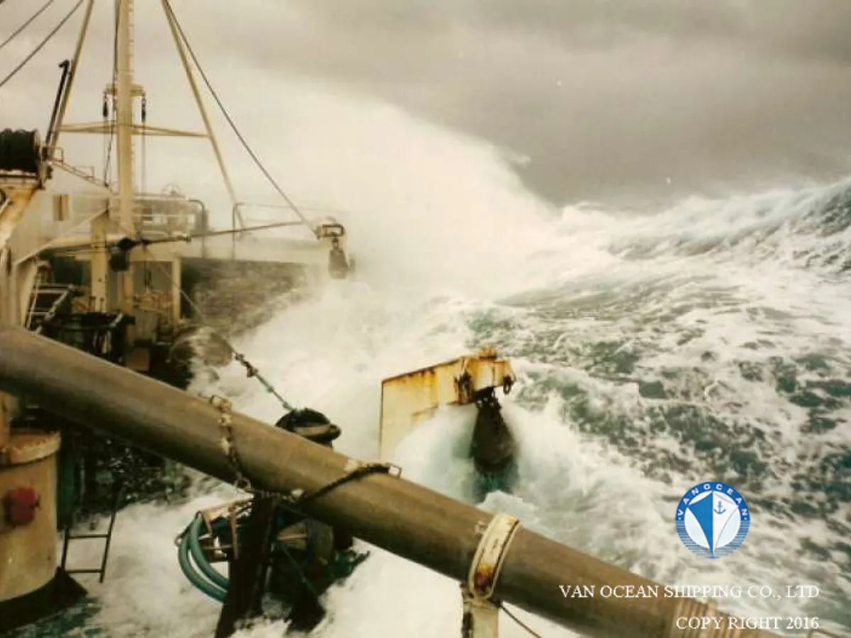 Navio de pesca de arrasto à venda