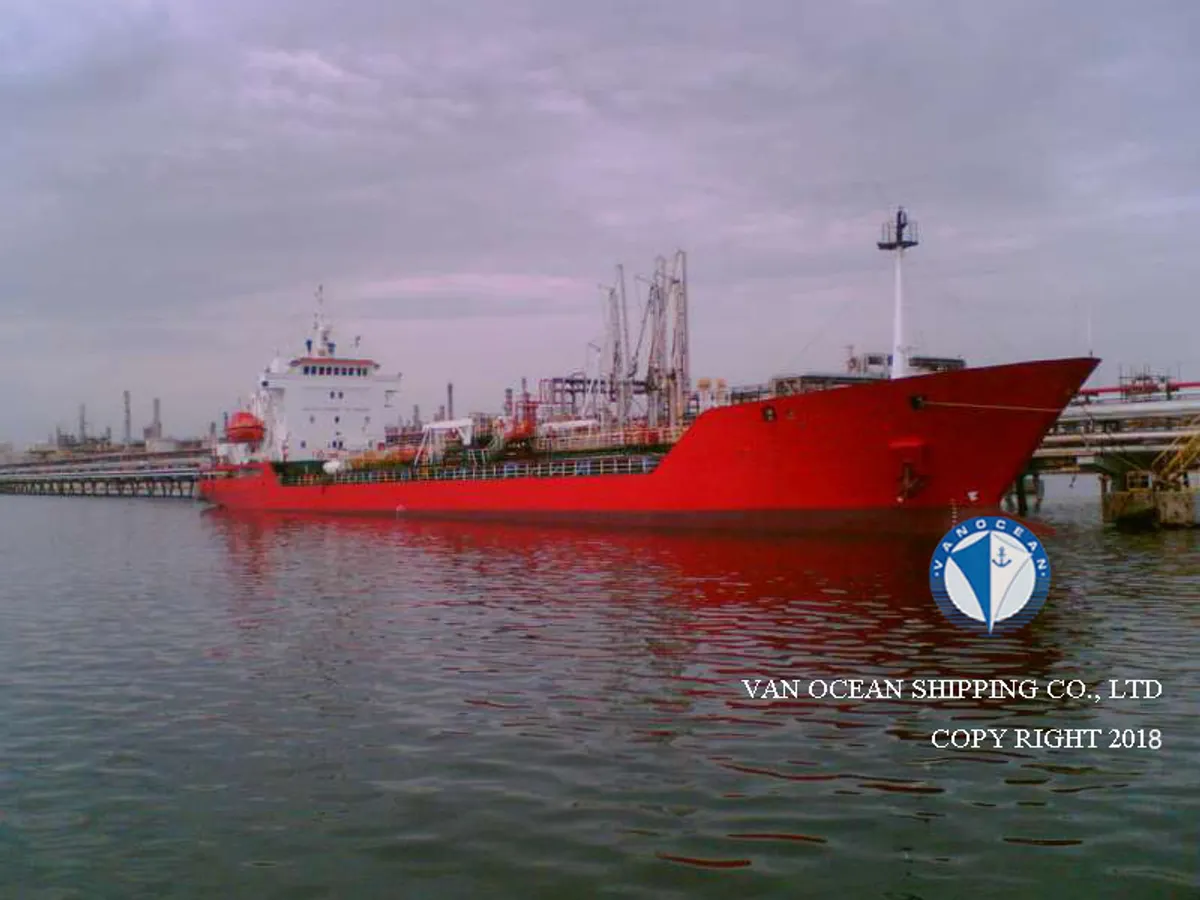 Navio-tanque de óleo/produtos químicos à venda