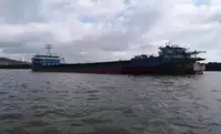 Barcaça à venda