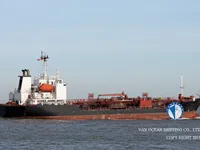 Navio-tanque de óleo/produtos químicos à venda