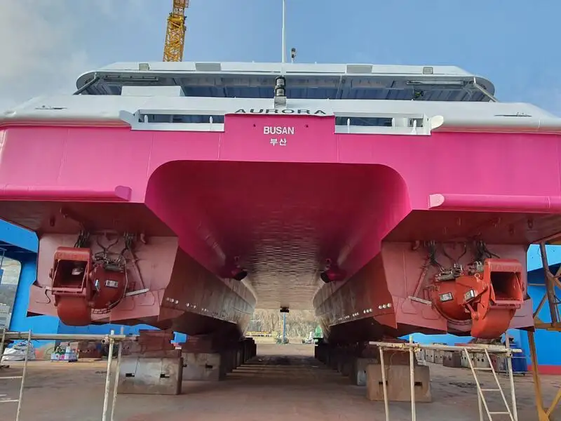 Navio de passageiros à venda