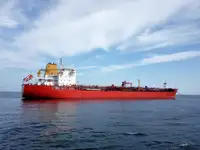 Oil/Chemical tanker à venda