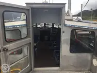Barco de tripulação à venda