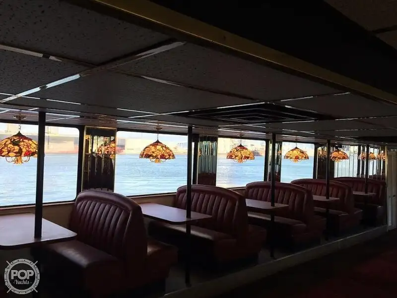 Navio de cruzeiro à venda