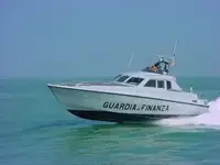 Navio de patrulha à venda