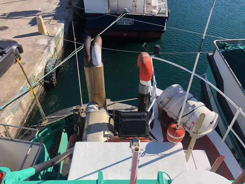 Navio de pesca de arrasto à venda