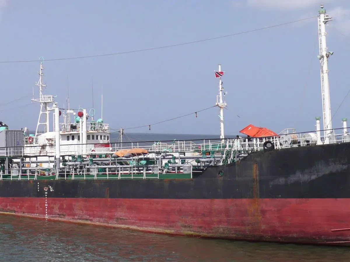 Navio-tanque de óleo/produtos químicos à venda