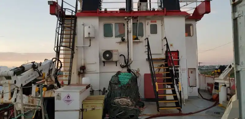 Navio frigorífico à venda